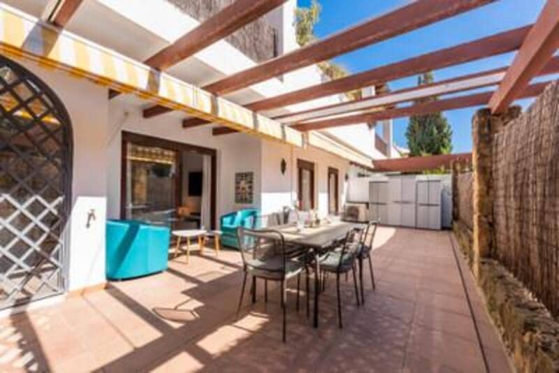 2 soverom Leilighet til salgs i Marbella med svømmebasseng garasje - € 540 000 (Ref: 10023520)