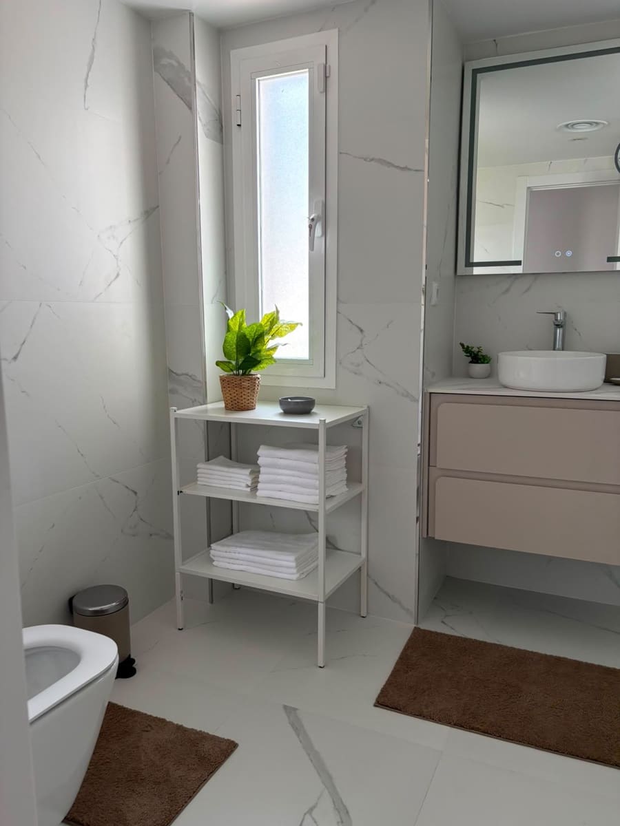 3 slaapkamer Appartement te huur in Marbella met zwembad garage - € 3.750 (Ref: 10025034)