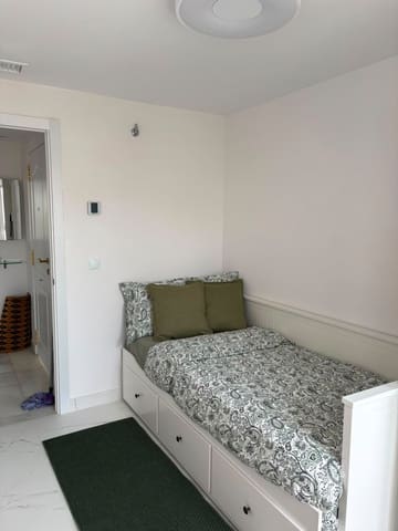 3 slaapkamer Appartement te huur in La Dama de Noche - La Alzambra, Marbella met zwembad garage - € 3.750 (Ref: 10025034)