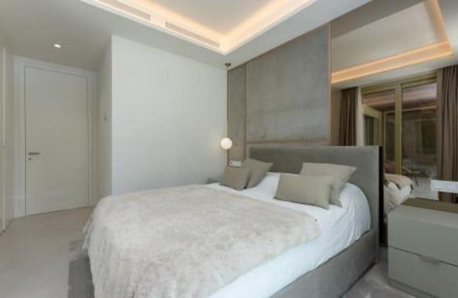 Appartement de 3 chambres à louer à Marbella avec piscine garage - 16 500 € (Ref: 10025035)