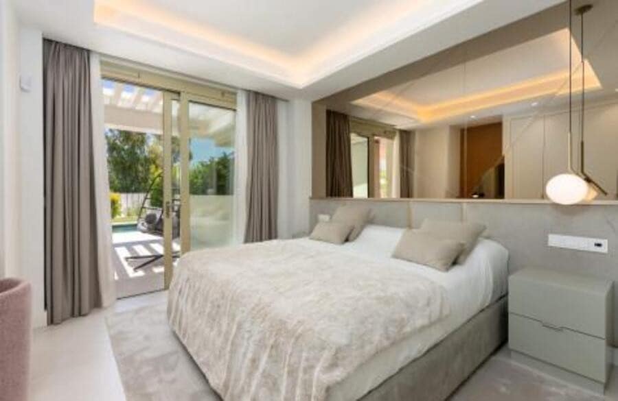 Appartement de 3 chambres à louer à Marbella avec piscine garage - 16 500 € (Ref: 10025035)