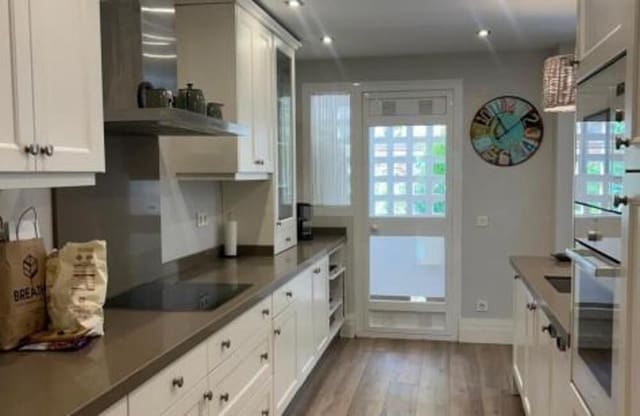 3 Zimmer Apartment zu vermieten in Sierra Blanca, Marbella mit Pool Garage - 3.300 € (Ref: 10025036)