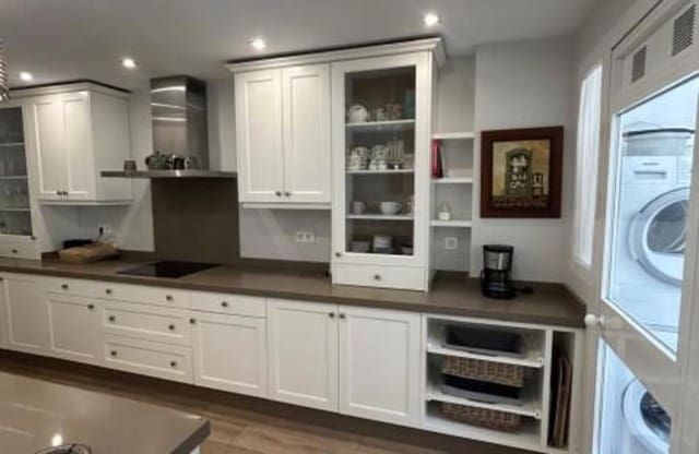 3 Zimmer Apartment zu vermieten in Sierra Blanca, Marbella mit Pool Garage - 3.300 € (Ref: 10025036)