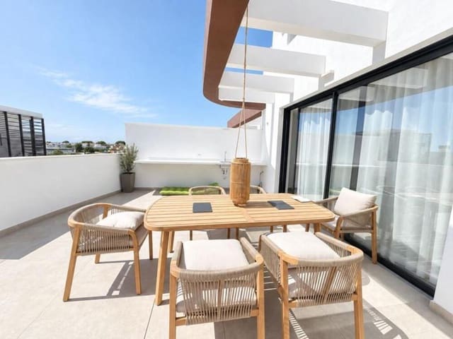 Ático de 4 habitaciones en Los Flamingos, Benahavís en alquiler con piscina - 6.000 € (Ref: 10029947)