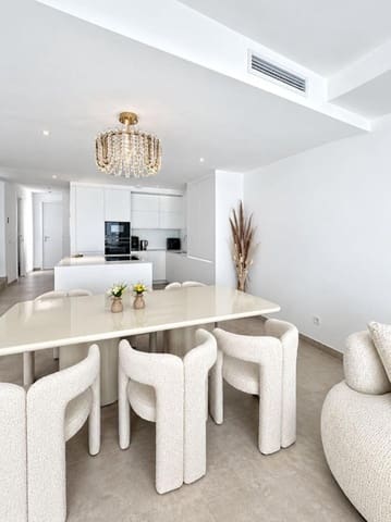 Ático de 4 habitaciones en Los Flamingos, Benahavís en alquiler con piscina - 6.000 € (Ref: 10029947)