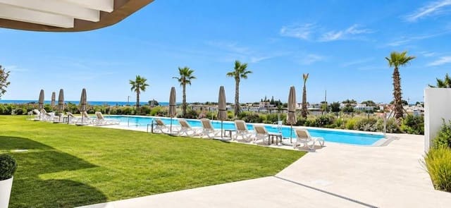 Ático de 4 habitaciones en Los Flamingos, Benahavís en alquiler con piscina - 6.000 € (Ref: 10029947)