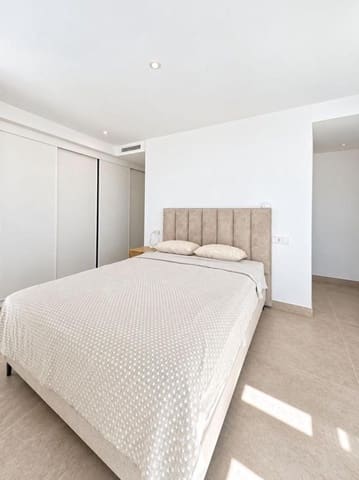 Ático de 4 habitaciones en Los Flamingos, Benahavís en alquiler con piscina - 6.000 € (Ref: 10029947)
