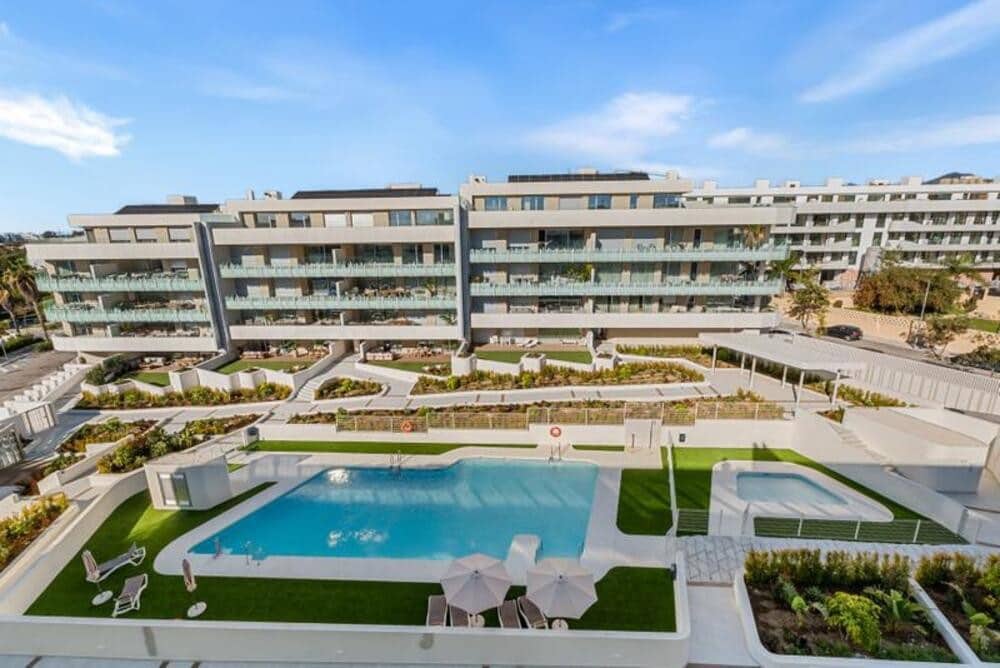 3 quarto Apartamento para arrendar em San Pedro de Alcantara com piscina garagem - 4 500 € (Ref: 10029948)