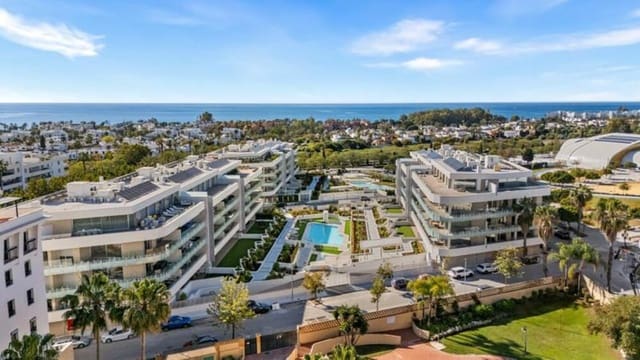 3 quarto Apartamento para arrendar em Nueva Alcántara, Marbella com piscina garagem - 4 500 € (Ref: 10029948)