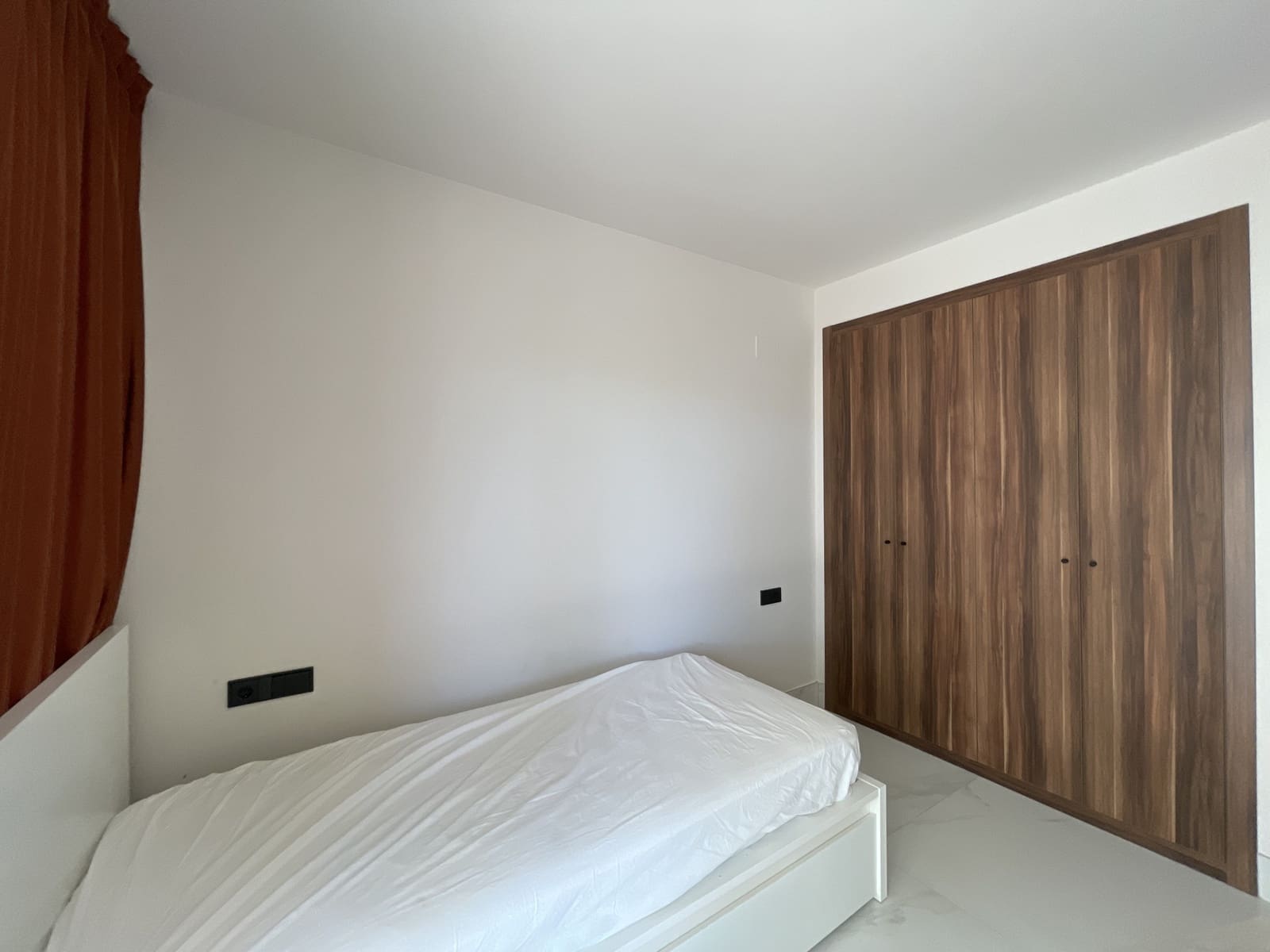 3 quarto Apartamento para arrendar em San Pedro de Alcantara com piscina garagem - 4 500 € (Ref: 10029948)