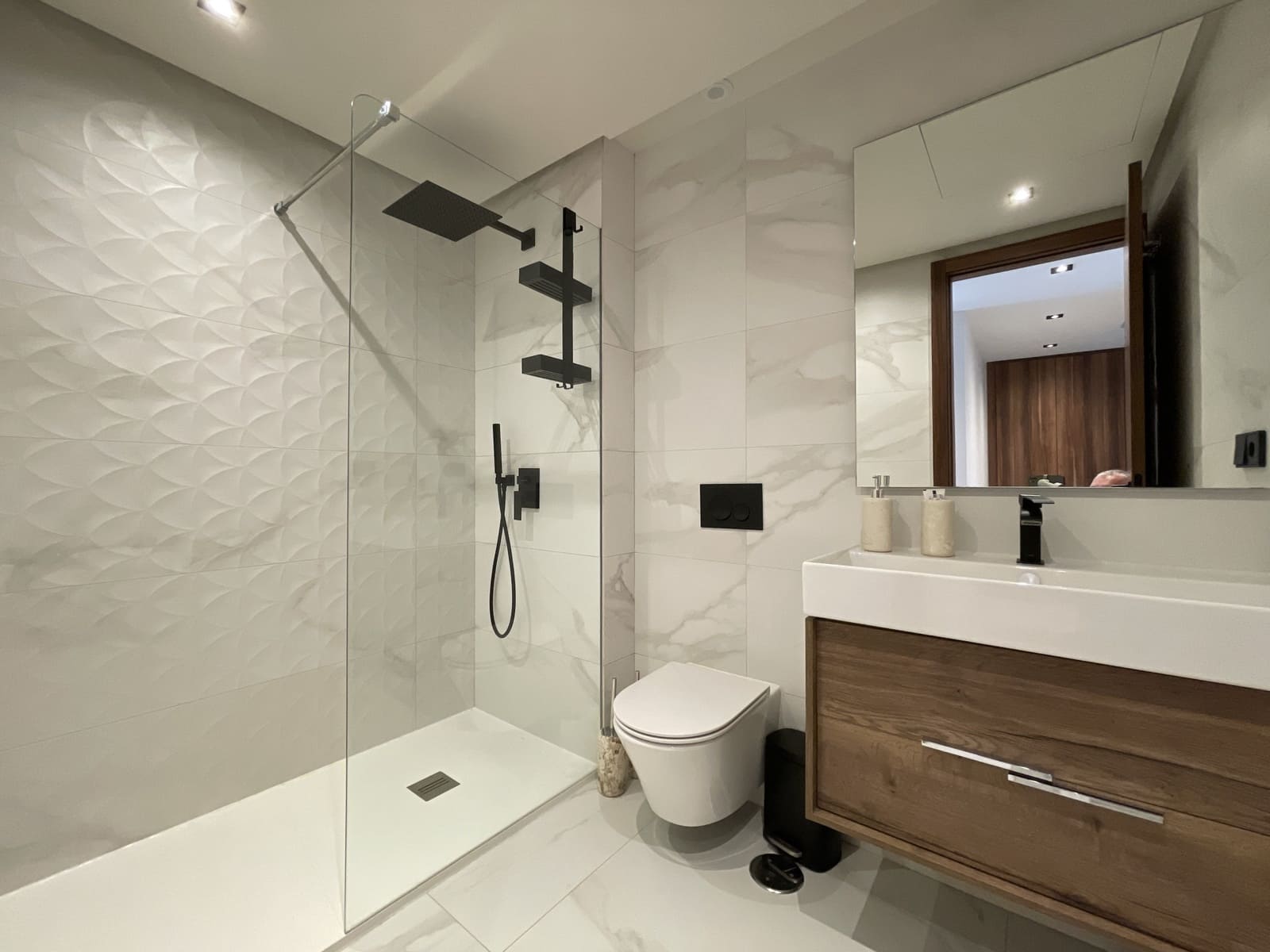 3 quarto Apartamento para arrendar em San Pedro de Alcantara com piscina garagem - 4 500 € (Ref: 10029948)