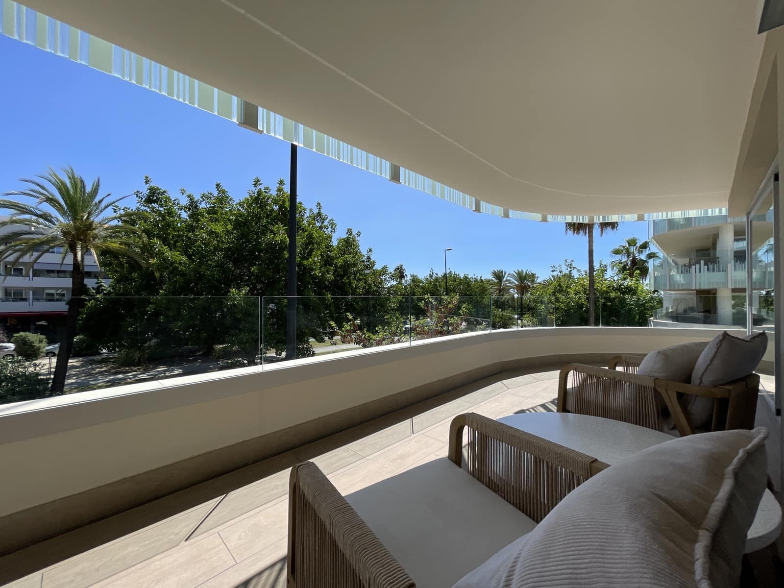 3 quarto Apartamento para arrendar em San Pedro de Alcantara com piscina garagem - 4 500 € (Ref: 10029948)