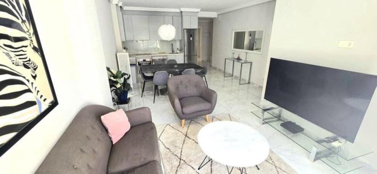 3 sovrum Lägenhet att hyra i Marbella med pool garage - 2 500 € (Ref: 10029949)