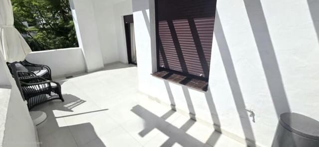 3 sovrum Lägenhet att hyra i Nueva Andalucía Centro, Marbella med pool garage - 2 500 € (Ref: 10029949)
