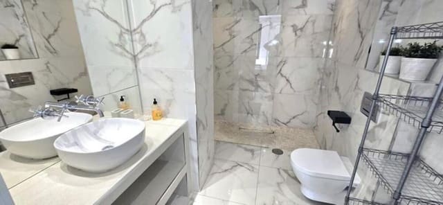 3 sovrum Lägenhet att hyra i Nueva Andalucía Centro, Marbella med pool garage - 2 500 € (Ref: 10029949)
