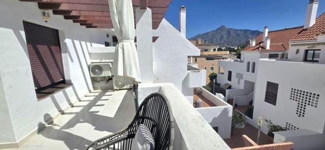 3 sovrum Lägenhet att hyra i Nueva Andalucía Centro, Marbella med pool garage - 2 500 € (Ref: 10029949)