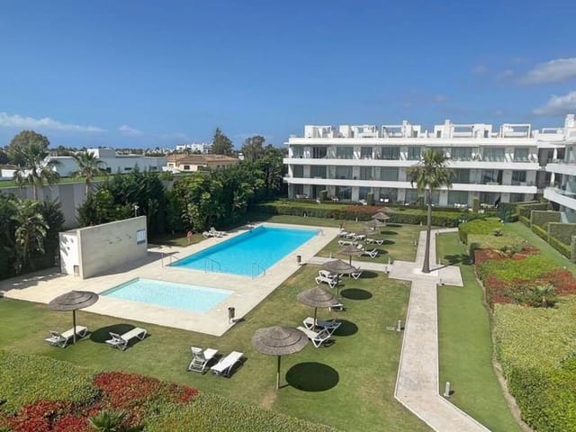 Penthouse de 3 chambres à louer à Bel-Air, Estepona - 3 200 € (Ref: 10029950)