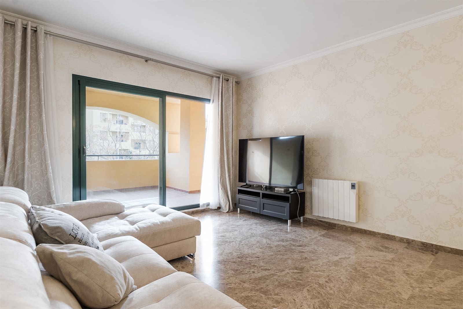 2 slaapkamer Appartement te huur in San Pedro de Alcantara met zwembad garage - € 2.500 (Ref: 10029951)