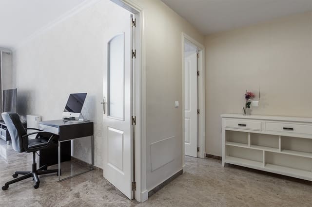 2 makuuhuone Huoneisto vuokrattavana paikassa Nueva Alcántara, Marbella mukana uima-altaan 
autotalli - 2 500 € (Ref: 10029951)