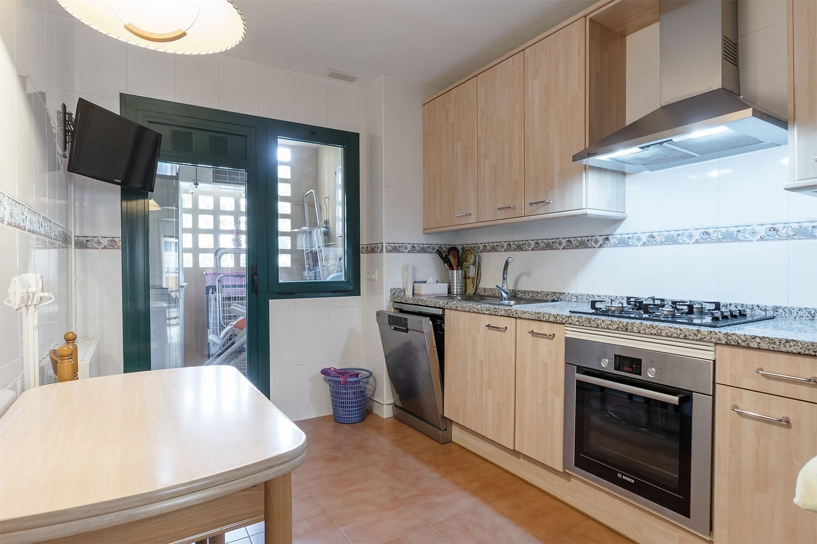2 slaapkamer Appartement te huur in San Pedro de Alcantara met zwembad garage - € 2.500 (Ref: 10029951)