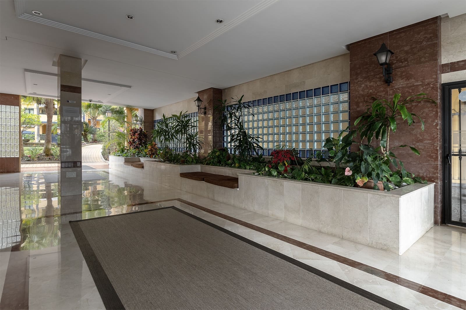 2 slaapkamer Appartement te huur in San Pedro de Alcantara met zwembad garage - € 2.500 (Ref: 10029951)