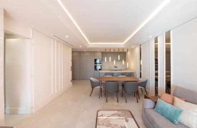 3 sovrum Lägenhet att hyra i Resinera-Voladilla, Estepona - 6 000 € (Ref: 10031396)