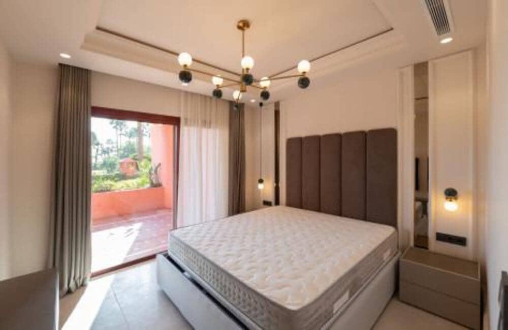 Apartamento de 3 habitaciones en Guadalmansa en alquiler con piscina garaje - 6.000 € (Ref: 10031396)