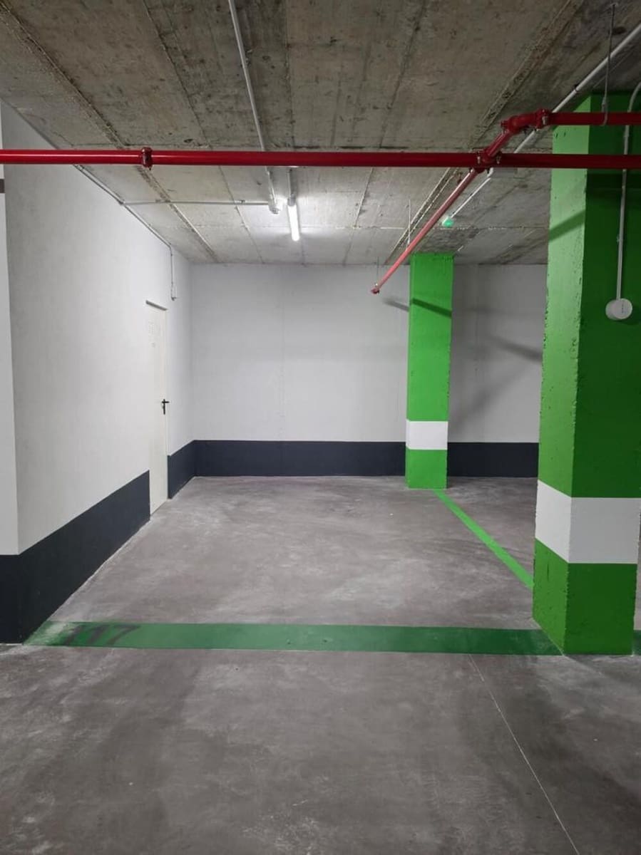 4 sypialnia Apartament do wynajęcia w Nueva Andalucia z basenem garażem - 3 500 € (Ref: 10031397)