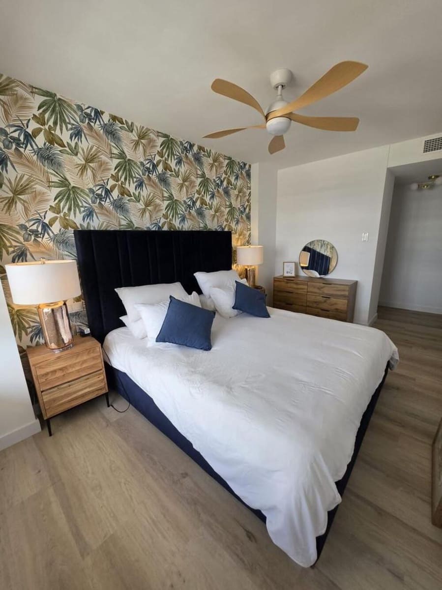 4 sypialnia Apartament do wynajęcia w Nueva Andalucia z basenem garażem - 3 500 € (Ref: 10031397)