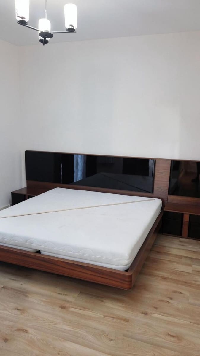 2 quarto Apartamento para arrendar em Benahavis com piscina garagem - 2 750 € (Ref: 10033493)