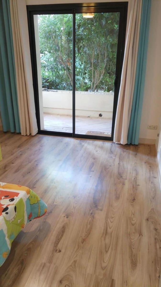 2 quarto Apartamento para arrendar em Benahavis com piscina garagem - 2 750 € (Ref: 10033493)