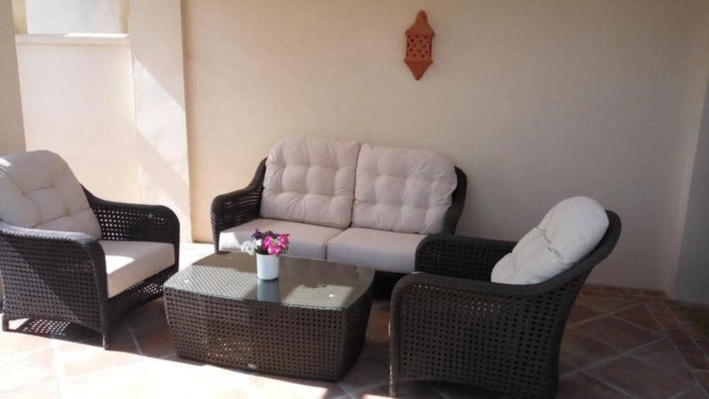 2 quarto Apartamento para arrendar em Benahavis com piscina garagem - 2 750 € (Ref: 10033493)