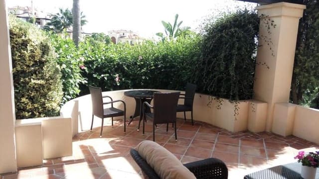 2 bedroom Apartment for rent in Los Arqueros - Puerto del Almendro, Benahavís with pool garage - € 2,750 (Ref: 10033493)