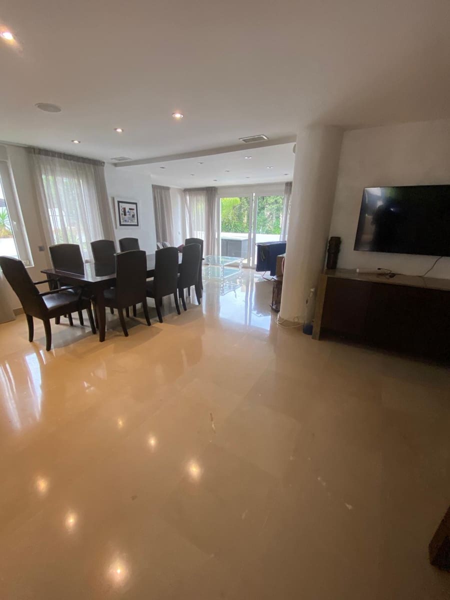 2 makuuhuone Huoneisto vuokrattavana paikassa Marbella mukana uima-altaan 
autotalli - 3 500 € (Ref: 10033494)