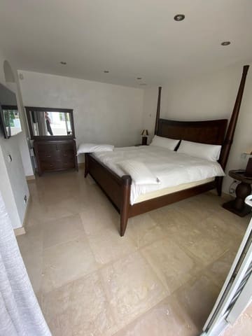 2 makuuhuone Huoneisto vuokrattavana paikassa Puerto Banus, Marbella - 3 500 € (Ref: 10033494)