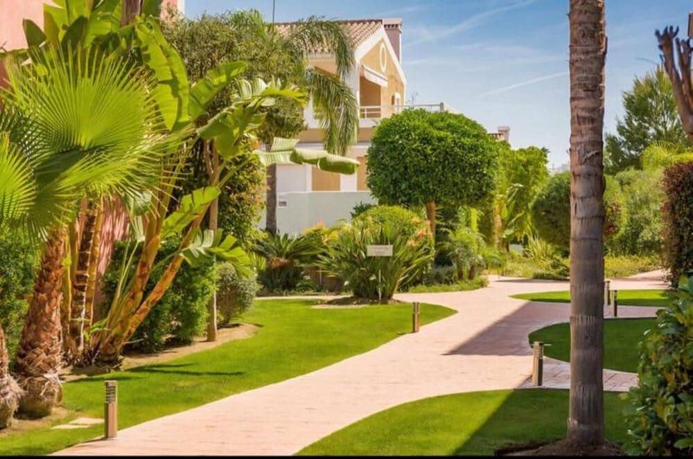 2 slaapkamer Appartement te huur in El Paraiso met zwembad garage - € 2.300 (Ref: 10034840)