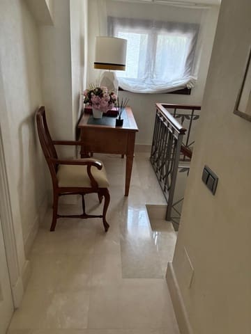 Penthouse de 4 chambres à louer à Alicate, Marbella avec piscine garage - 18 000 € (Ref: 10034841)