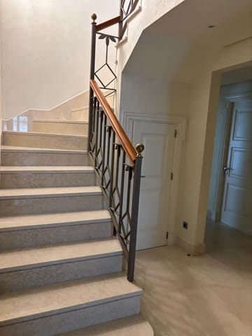 Penthouse de 4 chambres à louer à Alicate, Marbella avec piscine garage - 18 000 € (Ref: 10034841)