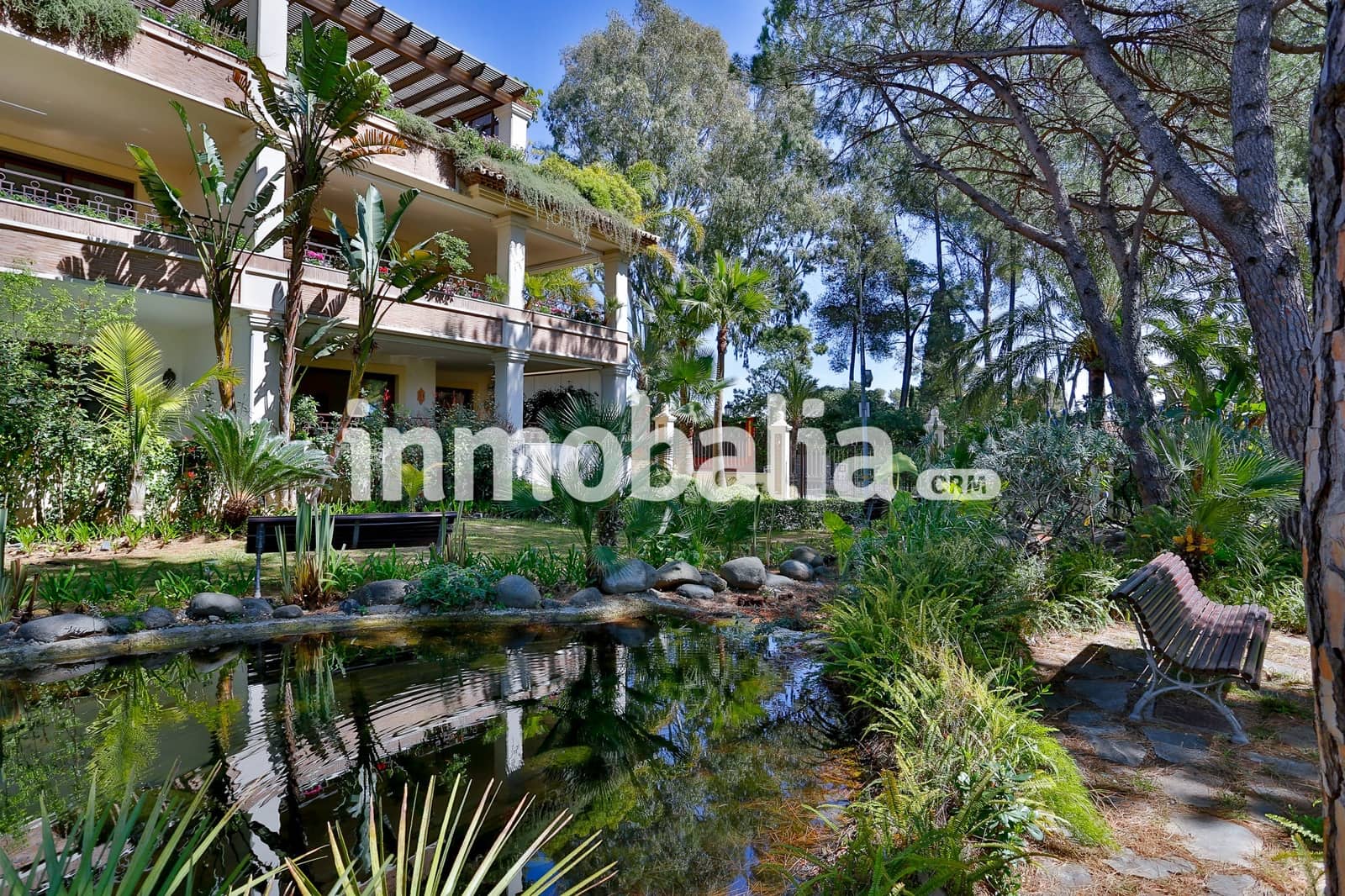 4 makuuhuone Kattohuoneisto vuokrattavana paikassa Marbella mukana uima-altaan 
autotalli - 18 000 € (Ref: 10034841)