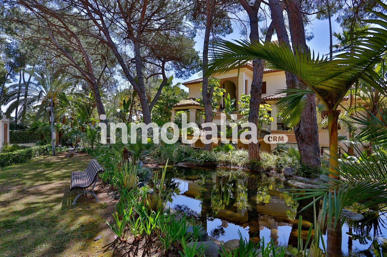 4 makuuhuone Kattohuoneisto vuokrattavana paikassa Marbella mukana uima-altaan 
autotalli - 18 000 € (Ref: 10034841)