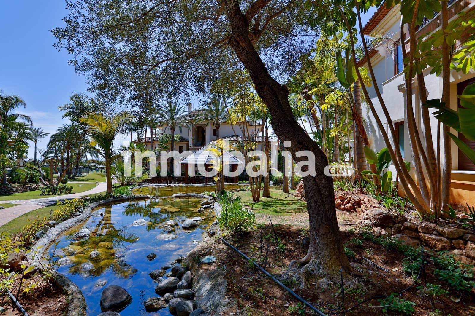 4 makuuhuone Kattohuoneisto vuokrattavana paikassa Marbella mukana uima-altaan 
autotalli - 18 000 € (Ref: 10034841)