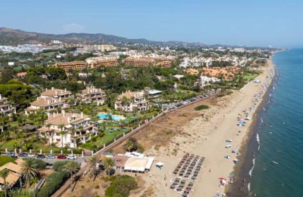 Ático de 4 habitaciones en Marbella en alquiler con piscina garaje - 18.000 € (Ref: 10034841)