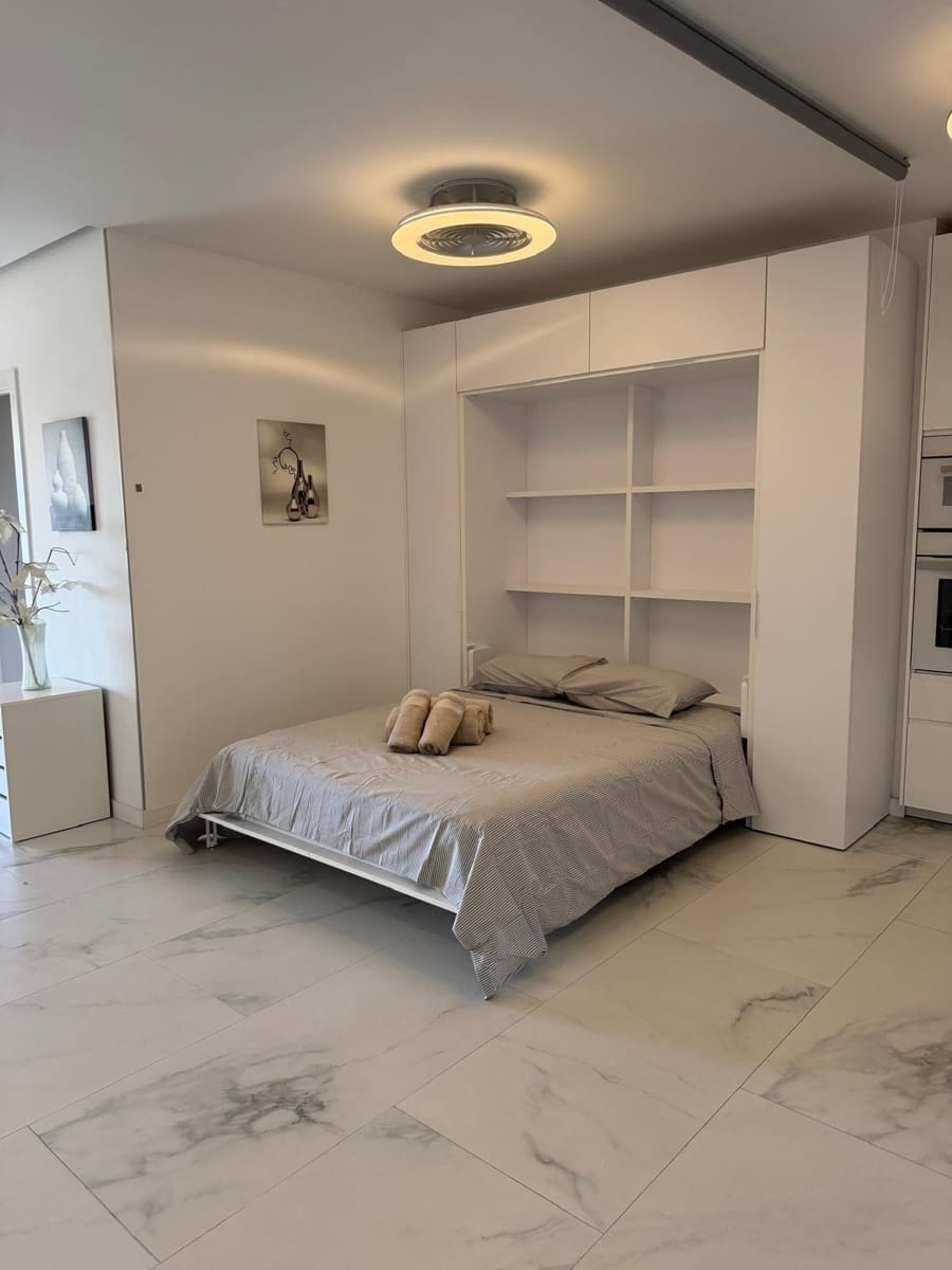 1 bedroom Apartment for rent in Marbella with pool garage - € 2,000 (Ref: 10038646)