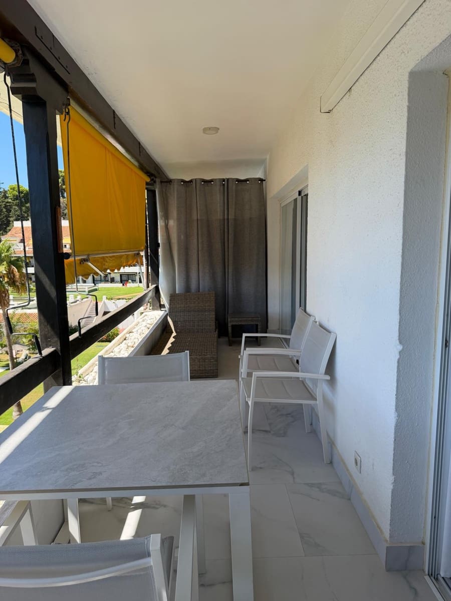 1 bedroom Apartment for rent in Marbella with pool garage - € 2,000 (Ref: 10038646)