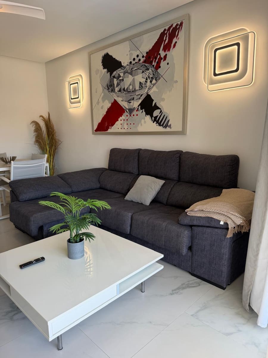1 bedroom Apartment for rent in Marbella with pool garage - € 2,000 (Ref: 10038646)