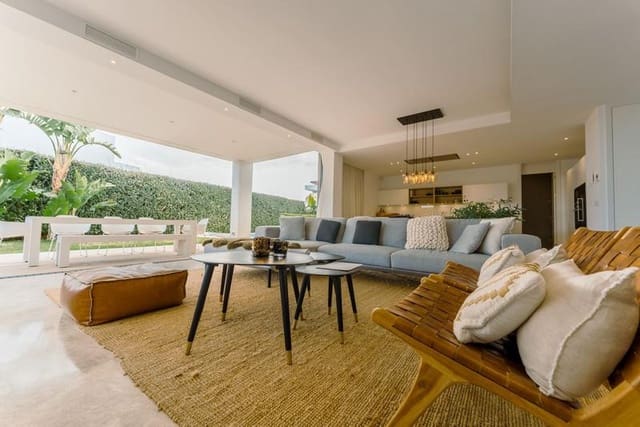 3 slaapkamer Villa te huur in Cancelada, Estepona met zwembad garage - € 8.000 (Ref: 10040297)