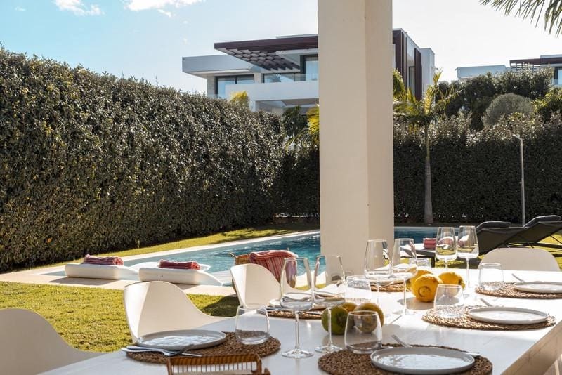 3 slaapkamer Villa te huur in Cancelada met zwembad garage - € 8.000 (Ref: 10040297)