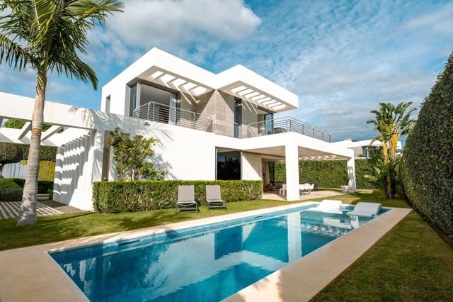3 slaapkamer Villa te huur in Cancelada, Estepona met zwembad garage - € 8.000 (Ref: 10040297)