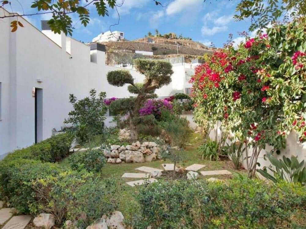 3 bedroom Penthouse for sale in Benahavis with pool garage - € 1,150,000 (Ref: 10042435)