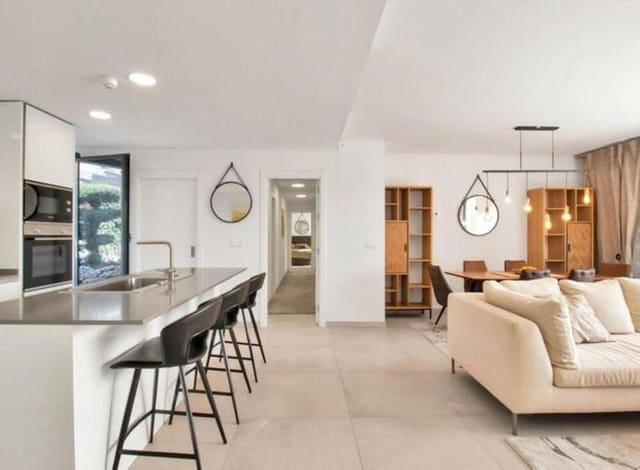 3 sypialnia Penthouse do wynajęcia w La Quinta, Benahavís z basenem garażem - 4 500 € (Ref: 10042436)